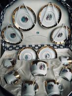 Joli service à café vintage en porcelaine décorée et dorée, Antiek en Kunst, Antiek | Servies compleet