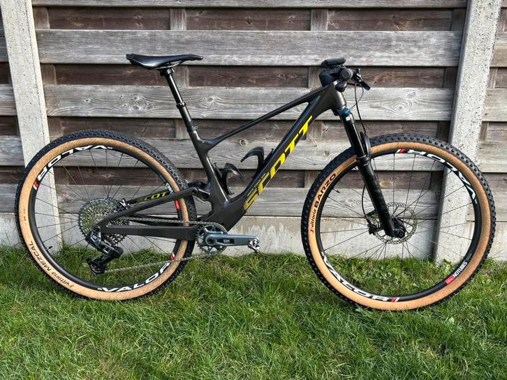 Scott spark rc team issue maat M, Vélos & Vélomoteurs, Vélos | VTT & Mountainbikes, Utilisé, Hommes, VTT tout suspendu, Enlèvement