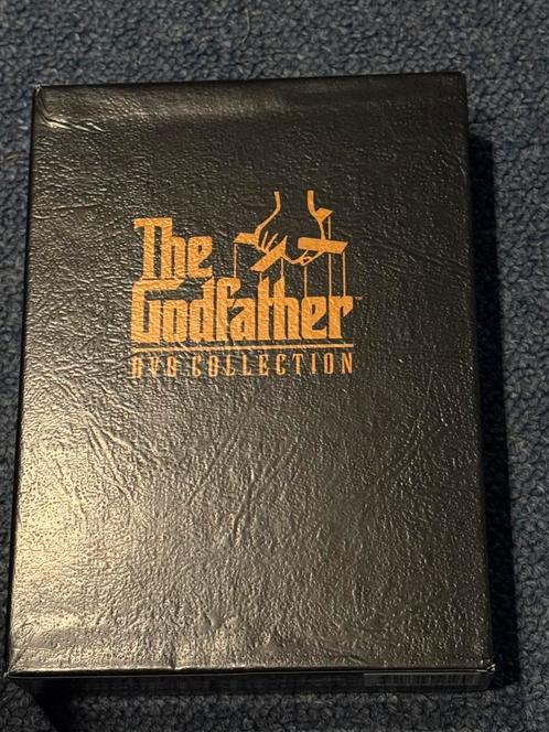 DVD BOX THE GODFATHER TRILOGY, Cd's en Dvd's, Dvd's | Thrillers en Misdaad, Zo goed als nieuw, Ophalen of Verzenden
