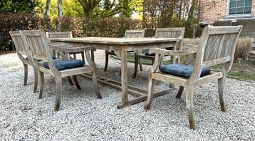Teak Tuinset Tafel 240 + 6 teak stoelen + kussens Heel Ruim! beschikbaar voor biedingen