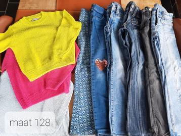 Kleding pakket meisje maat 128 beschikbaar voor biedingen