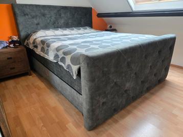 Luxe elektrisch verstelbare boxspring Swiss Sense  beschikbaar voor biedingen
