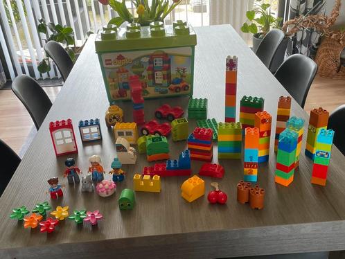 Duplo - lot van 127 stuks in bijhorende doos, Kinderen en Baby's, Speelgoed | Duplo en Lego, Zo goed als nieuw, Duplo, Ophalen of Verzenden