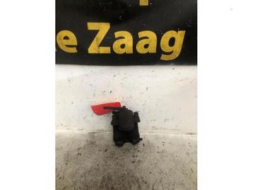 Remklauw (Tang) links-voor van een Skoda Citigo, Auto-onderdelen, Ophalen of Verzenden, 3 maanden garantie, Gebruikt, Skoda