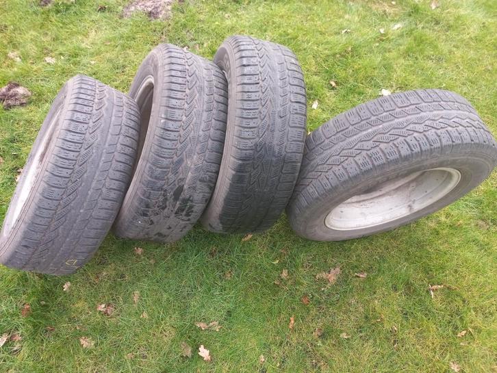 4 stuks 225/45/R19 96W Michelin Pilot Sport 4 + Bridgestone, Auto-onderdelen, Banden en Velgen, Band(en), Zomerbanden, Ophalen of Verzenden