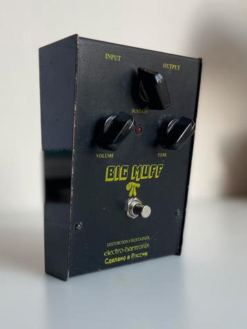Pedale d’effet Russian Big Muff EHX- Bon etat beschikbaar voor biedingen