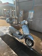 Vespa sprint  B klasse 2021, Fietsen en Brommers, Ophalen, Zo goed als nieuw