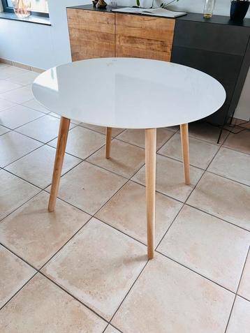 Table ronde 90cm Maisons du Monde bois clair/blanc laqué beschikbaar voor biedingen