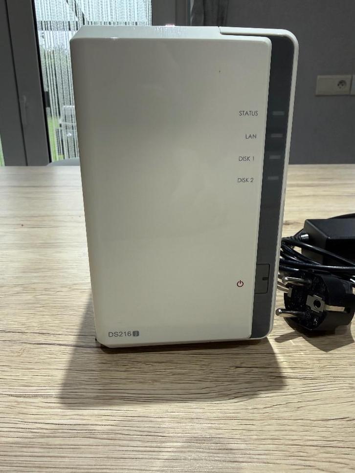 Synology DiskStation ds216j Avec hdd 2 x 4to, Informatique & Logiciels, NAS, Utilisé, Enlèvement ou Envoi