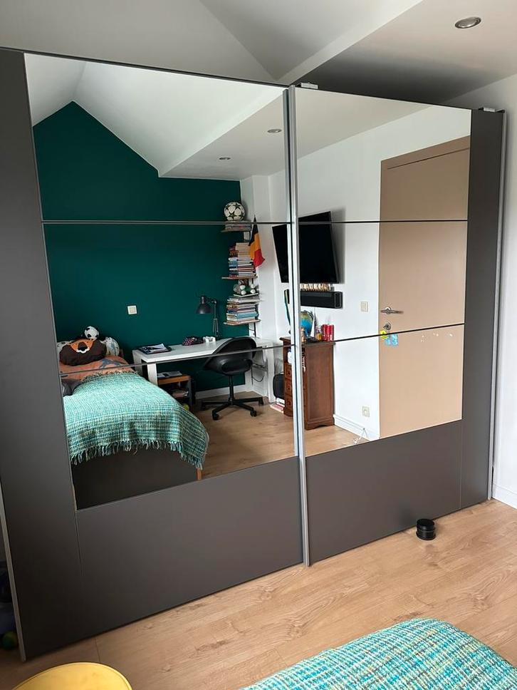 stevige kleerkast met grote spiegels, Huis en Inrichting, Kasten | Kleerkasten, Zo goed als nieuw, Ophalen
