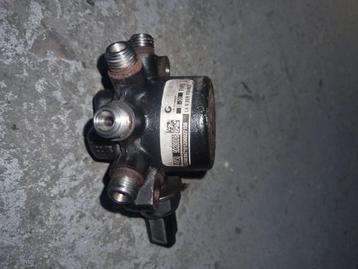 Hogedrukpomp Ford Transit Connect 1.8 TDCI 2008 4M5Q9D280DB beschikbaar voor biedingen