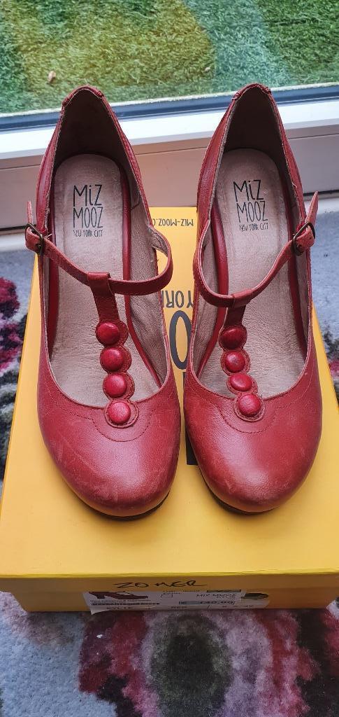Chaussures d'été rouges Miz Mooz 39, Vêtements | Femmes, Chaussures, Porté, Chaussures à haut talons, Rouge, Enlèvement ou Envoi