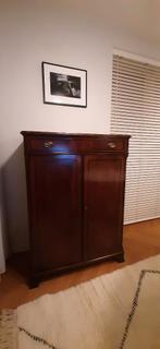Armoire en acajou, Maison & Meubles, Armoires | Buffets, Avec porte(s), 25 à 50 cm, Klassiek, Enlèvement