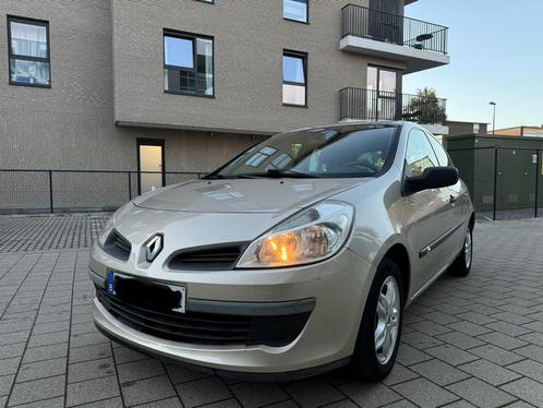 Renault clio 3 1.2 essence 2007 145 000km prête a immatricul, Autos, Renault, Particulier, Clio, Vitres électriques, Essence, Euro 4