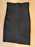 zwarte rok van Gigue - 40 - 8€, Kleding | Dames, Rokken, Zwart, Ophalen of Verzenden, Gedragen, Onder de knie