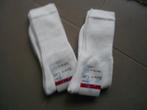 2 paires de chaussettes sport blanches neuves tailles 39-42, Enlèvement ou Envoi, Neuf, Taille 39 à 42, Blanc