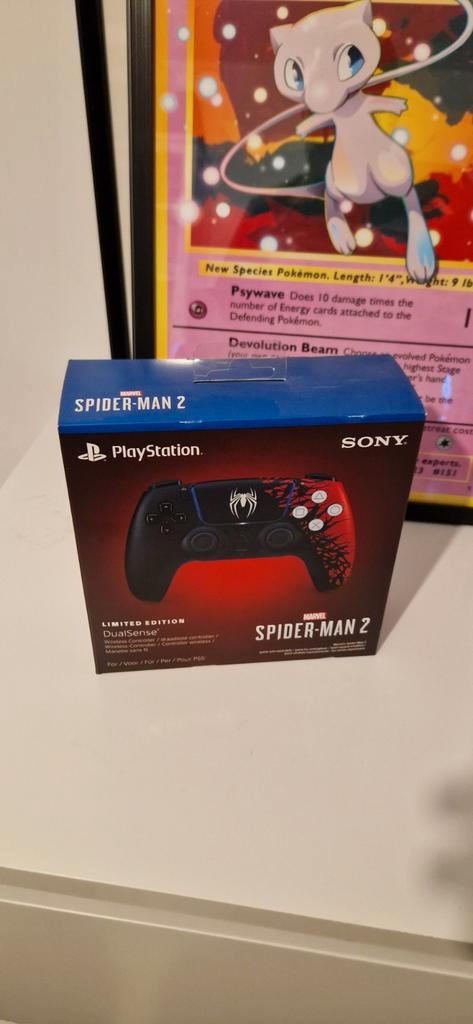 DualSense - Marvel’s Spider-Man 2 Limited Edition, Games en Spelcomputers, Spelcomputers | Sony Consoles | Accessoires, Zo goed als nieuw