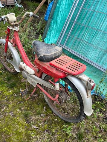 Honda pc 50  zonder papieren   beschikbaar voor biedingen