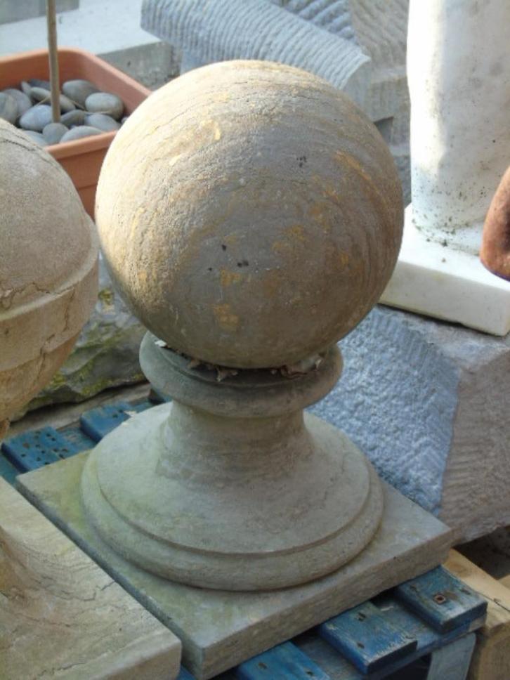 Kop van een zuil of pilaster in blauwe hardsteen, het paar, Tuin en Terras, Tuinwanddecoratie, Zo goed als nieuw, Ophalen