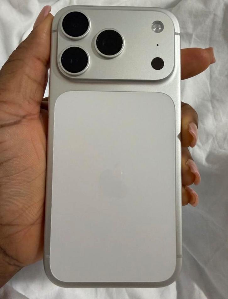 Apple IPhone 17 Pro (256GB Silver), Telecommunicatie, Mobiele telefoons | Apple iPhone, Nieuw, 256 GB, Zonder abonnement, Zonder simlock