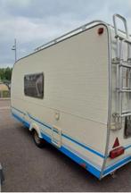 Caravane Caravelair Univers Cara 4,70 m hors timon 2002, Caravans en Kamperen, Caravans, Standaardzit, Particulier, 4 tot 5 meter