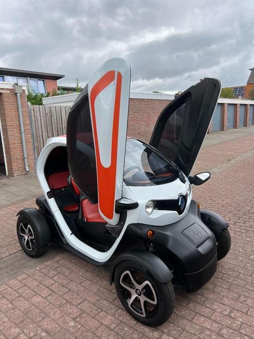 TWIZY 80 MET KOOPACCU  2012 MET 49.000KM!!!!!!!!, Auto's, Renault, Particulier, Twizy, Bluetooth, Lederen bekleding, Lichtmetalen velgen