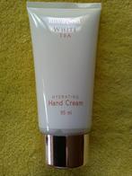 Hydrating hand cream Bloomfield White tea 95 ml NEUF, Body lotion, Crème ou Huile, Enlèvement ou Envoi, Neuf