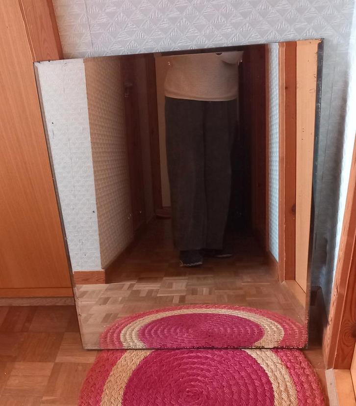 Grote oude zware spiegel 80 x 65,5 cm 10 kg, Antiek en Kunst, Antiek | Spiegels, 50 tot 100 cm, Minder dan 100 cm, Rechthoekig