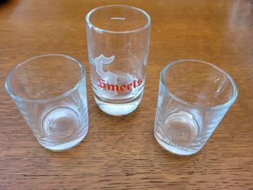 Borrelglaasjes 'SMEETS' beschikbaar voor biedingen