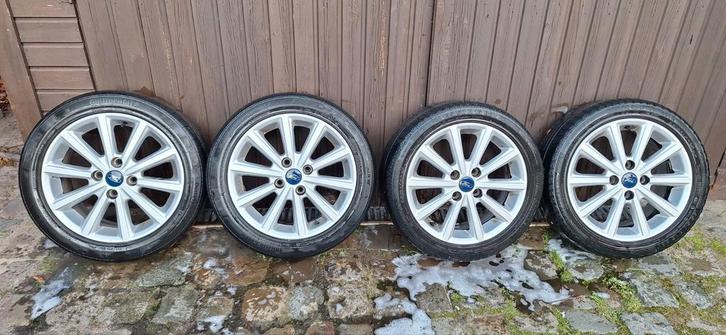 Ford Lichtmetalen velgen 16inch 10-spaaks design zilver, Auto-onderdelen, Banden en Velgen, Banden en Velgen, Zomerbanden, 16 inch