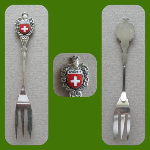 Swiss Wapon Fork (frais de port 1,80€), Antiquités & Art, Antiquités | Couverts, Envoi