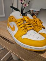 Air Jordan 1 Low Pollen "yellow" maat 45 als nieuw, Kleding | Heren, Ophalen of Verzenden, Zo goed als nieuw