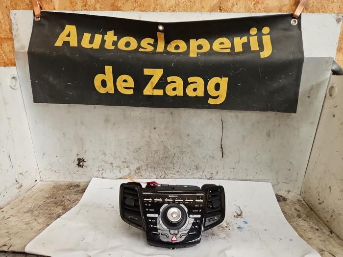 Radio van een Ford Fiesta, Auto-onderdelen, Elektronica en Kabels, Ford, Gebruikt, 3 maanden garantie, Ophalen of Verzenden