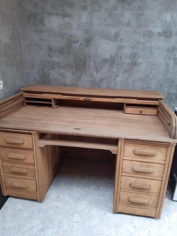 Antieke bureau, Enlèvement
