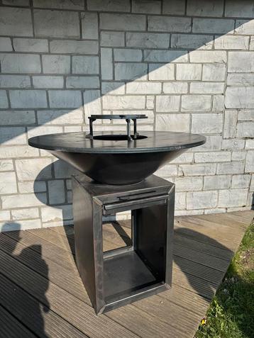 Barbecue 100 cm Plancha en corten beschikbaar voor biedingen