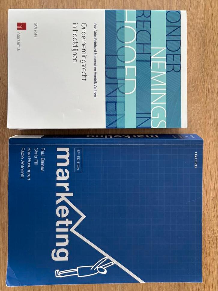 Marketing 5th & Ondernemingsrecht in hoofdlijnen 11de editie, Boeken, Studieboeken en Cursussen, Zo goed als nieuw, Hoger Onderwijs