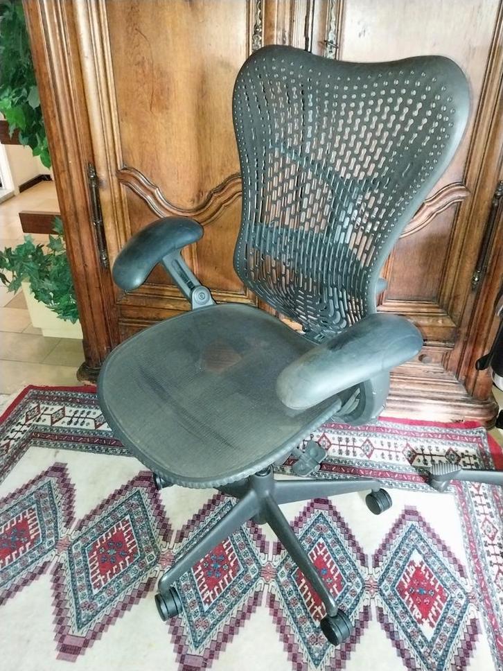 Herman miller mirra  ergo stoel : 1 , 2 of 3 stuks, Huis en Inrichting, Bureaustoelen, Zo goed als nieuw, Bureaustoel, Grijs, Ergonomisch