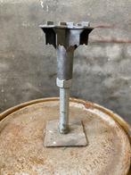 +/- 100 stuks montagevoeten / montagesteunen, Doe-het-zelf en Bouw, Metalen, Ophalen