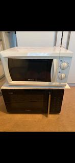 tekoop klok mand tafeltje stoel bak micro lamp kader lavabo, Caravans en Kamperen, Ophalen