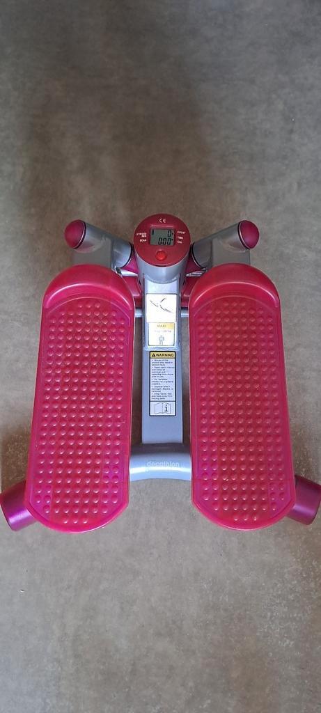 Stepper décathlon état neuf à saisir ️↙️, Sport en Fitness, Fitnessapparatuur, Zo goed als nieuw, Stepapparaat, Benen, Metaal