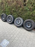 Winterbanden op stalen velg 215/60 R16 o.a.VW Passat variant, Auto-onderdelen, Banden en Velgen, Ophalen, 16 inch, Banden en Velgen