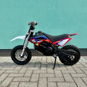 YCF E DEMO MODEL elektrische kinder crosser beschikbaar voor biedingen