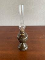 Antieke olielamp, Enlèvement