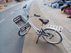 meisjesfiets met houten bak vooraan., Ophalen, Gebruikt