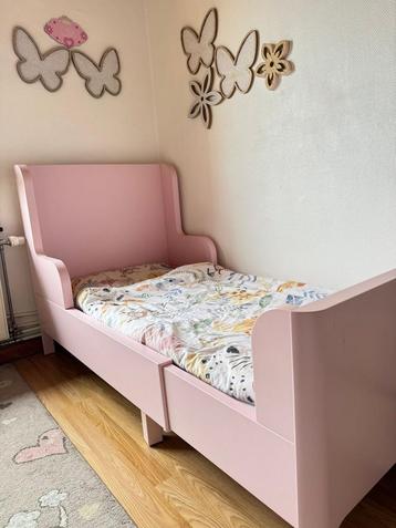 Verstelbaar Kinderbed van IKEA – Praktisch en Duurzaam beschikbaar voor biedingen