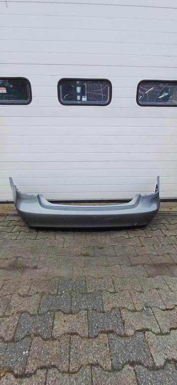 Mercedes-Benz E-Klasse W212 Achterbumper PDC Gaten Diffuser beschikbaar voor biedingen