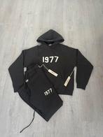 Survêtement Essentials 1977 Taille M, Neuf, Enlèvement ou Envoi, Essentials, Taille 48/50 (M)