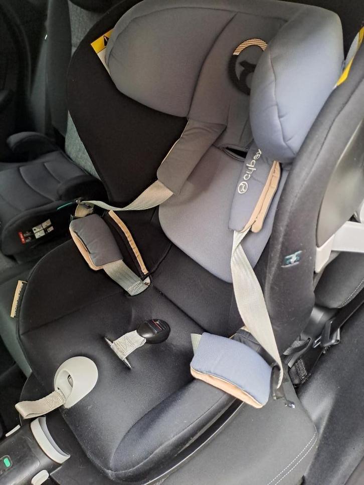 Cybex Sirona M2 i-Size + Base M – als nieuw – ISOFIX, Kinderen en Baby's, Autostoeltjes, Zo goed als nieuw, Overige merken, 0 t/m 18 kg