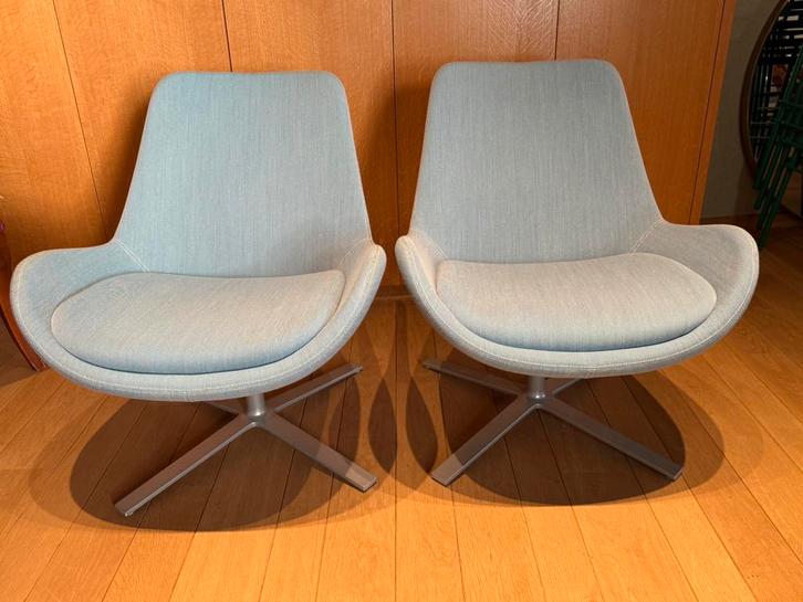 Orangebox AVI-01 draaifauteuils lichtblauw, Huis en Inrichting, Fauteuils, Gebruikt, Stof, 50 tot 75 cm, Minder dan 75 cm, Ophalen