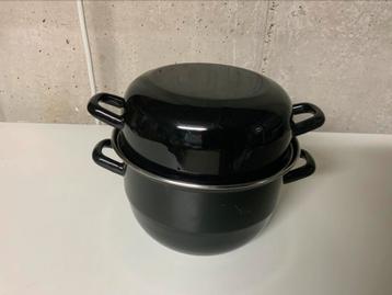 Mosselpot mosselpotten beschikbaar voor biedingen
